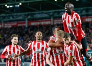 开云体育登录-利物浦后卫固若金汤，稳守球门的简单介绍