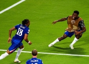 开云体育直播-比赛中出现意外失误，影响球队命运