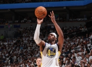 开云体育APP下载-勇士险胜热火，拉文点燃赛场