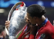 开云体育直播-包含莱比锡红牛翻盘比利时，范戴克状态火热的词条