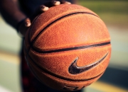 开云体育平台APP-世界排名争夺战之夜，库里教科书级表现定义伟大