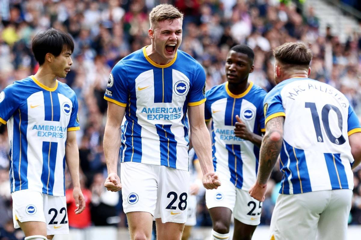 利兹联客场惨败布莱顿,英超保级形势严峻 利兹联客场惨败布莱顿,英超保级形势严峻