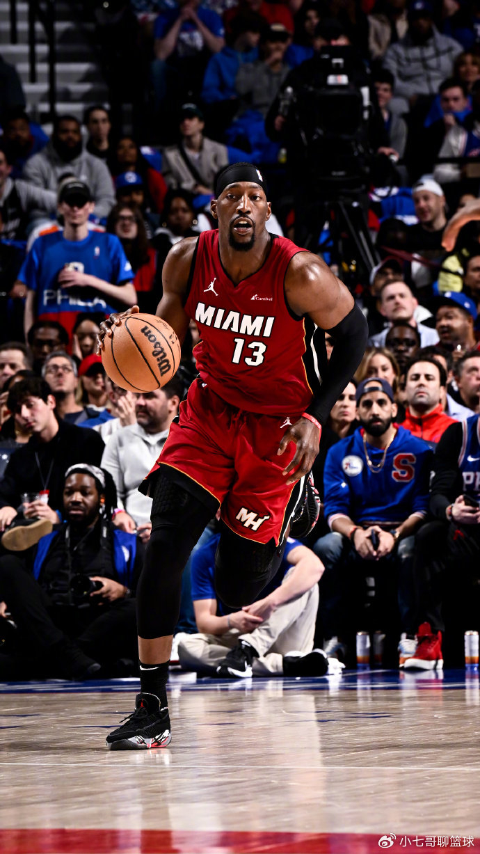 美国男篮绝杀热火B队,哈里斯高光表现 美国男篮绝杀热火B队,哈里斯高光表现