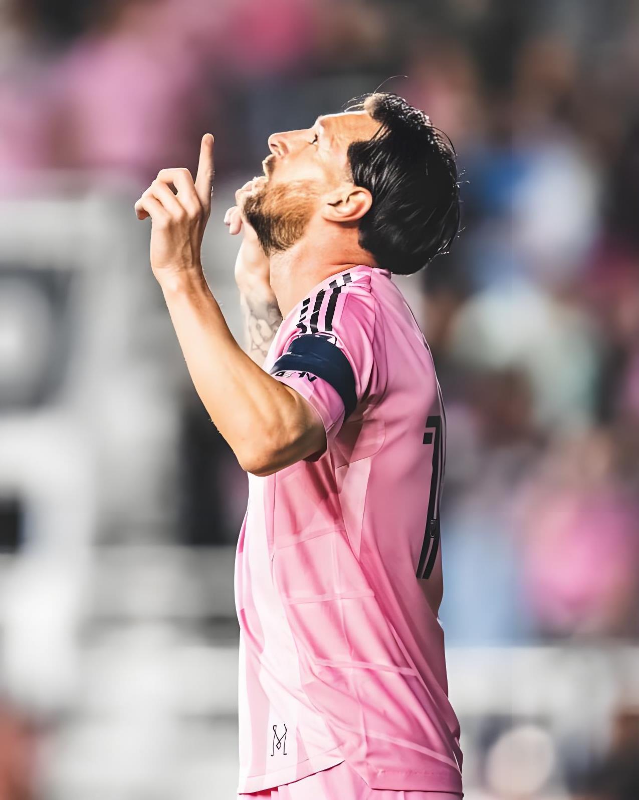 新人射手惊艳登场,为球队带来惊喜胜利 新人射手惊艳登场,为球队带来惊喜胜利