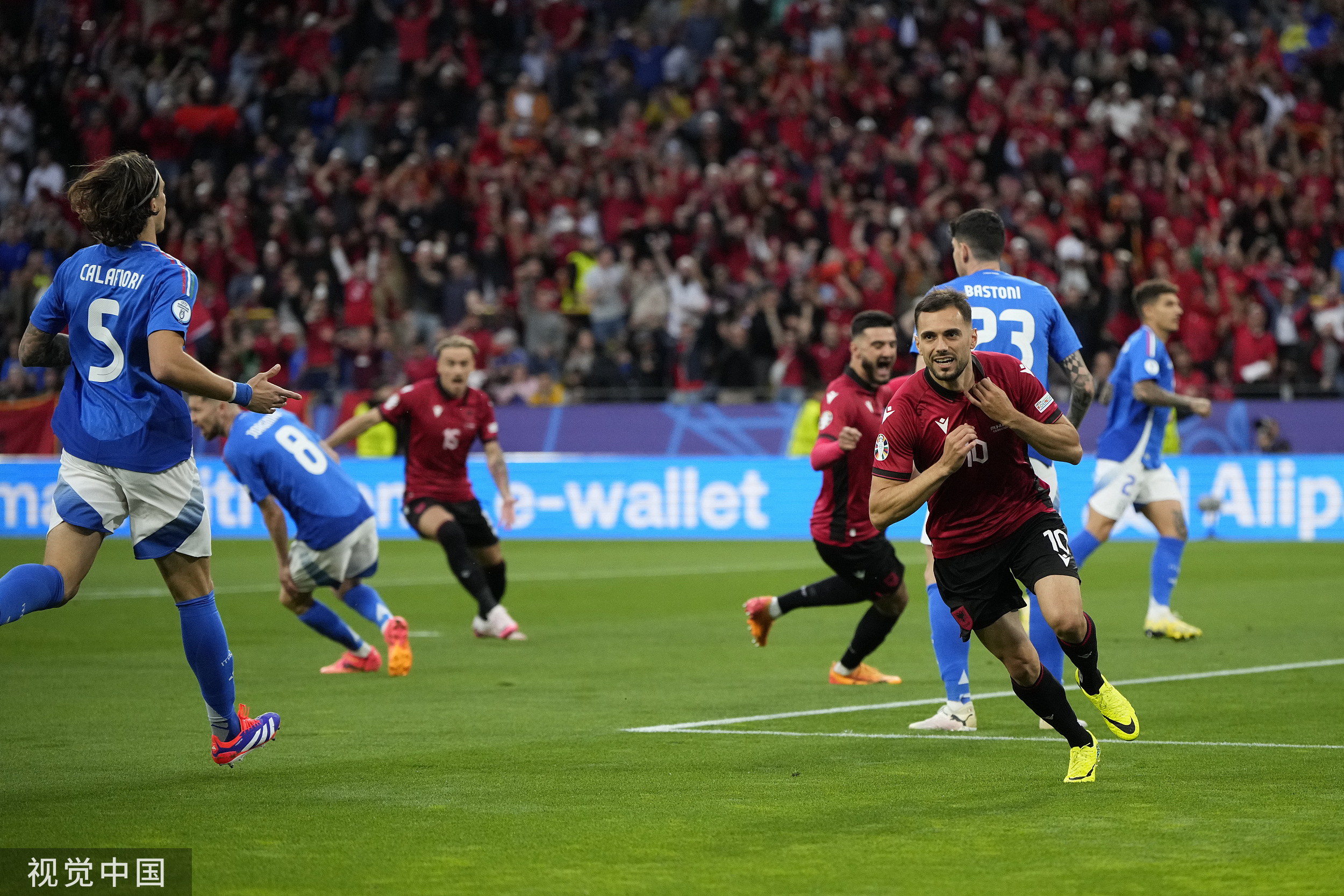 阿尔巴尼亚队获得胜利,成功晋级欧洲国家联赛半决赛的简单介绍 阿尔巴尼亚队获得胜利,成功晋级欧洲国家联赛半决赛的简单介绍