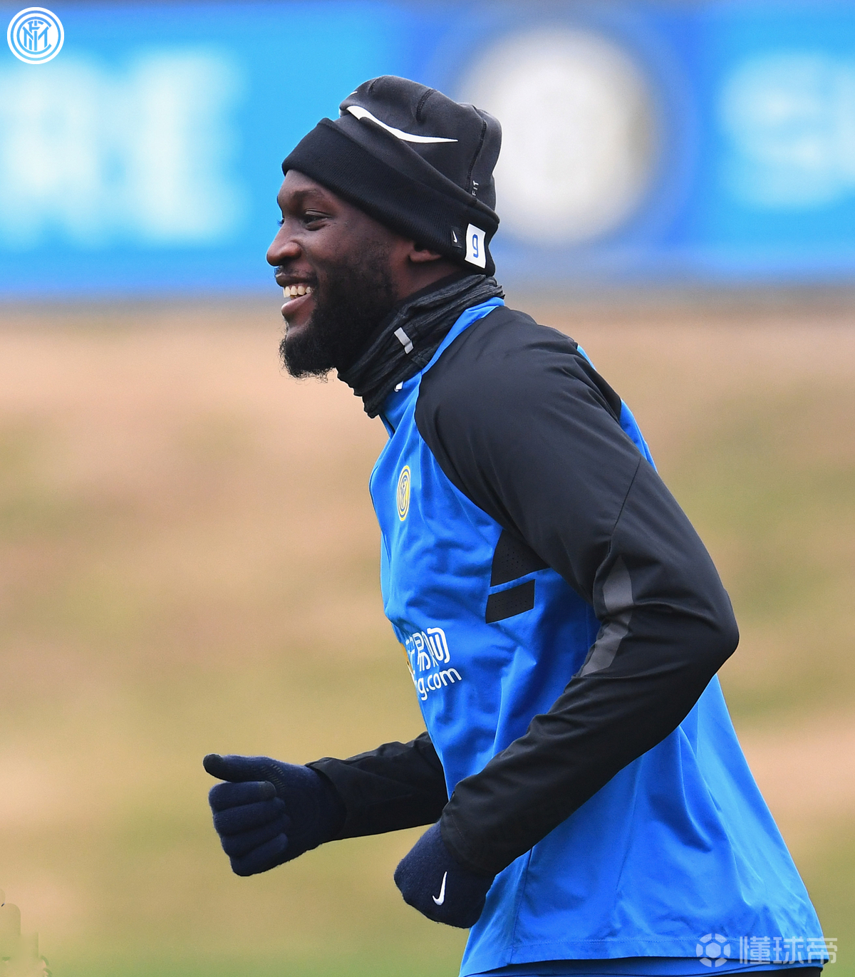 包含广州富力备战下一场比赛,全队士气高昂的词条 包含广州富力备战下一场比赛,全队士气高昂的词条