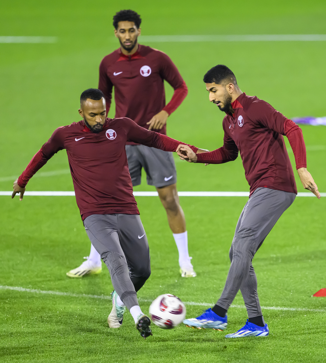 卡塔尔球队在关键比赛中表现出色 卡塔尔球队在关键比赛中表现出色