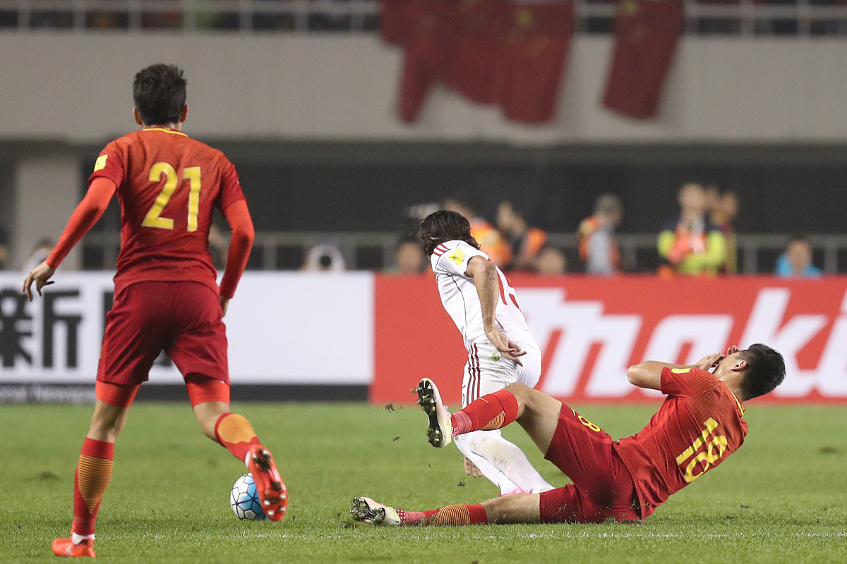 战胜对手,球队连续收获胜利 战胜对手,球队连续收获胜利