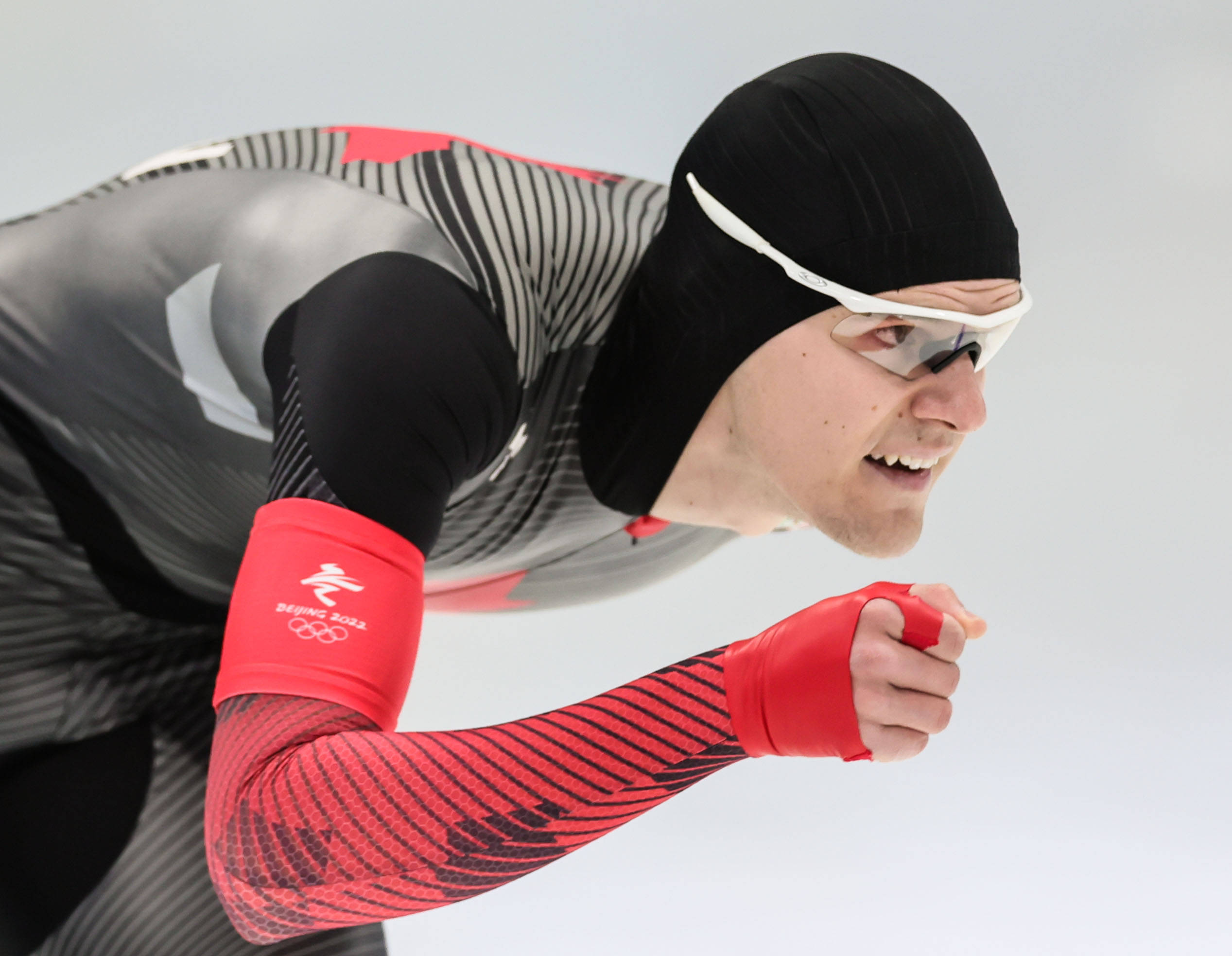 关于荷兰花样滑冰名将再战赛场，欢庆胜利的信息