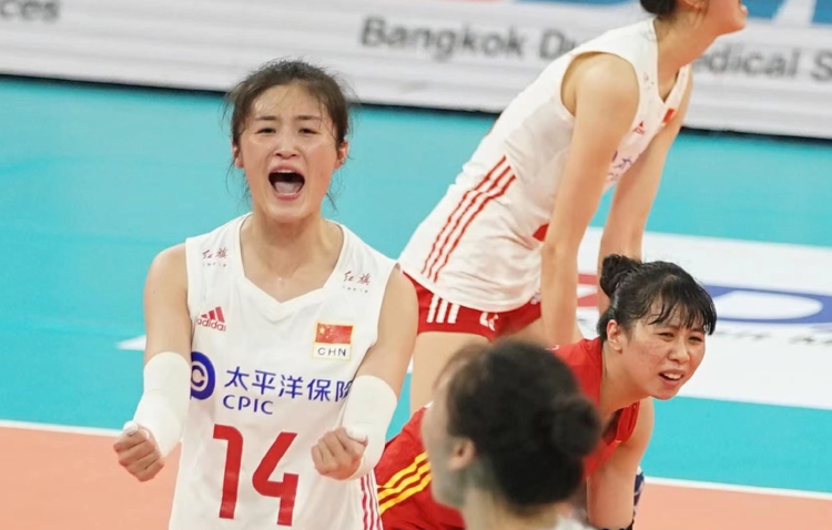 泰国队完胜丹麦队,黄鸭组合点燃赛场 泰国队完胜丹麦队,黄鸭组合点燃赛场