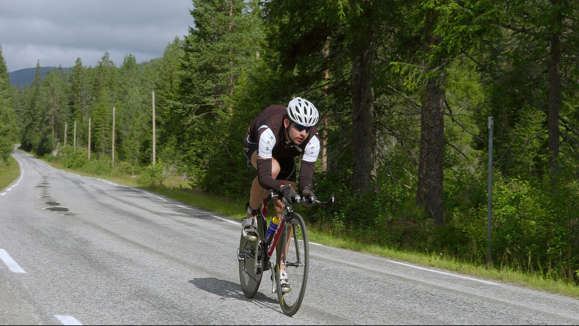 教科书级的统治力，字母哥表现惊艳，新疆队击溃魔术展现团队韧性